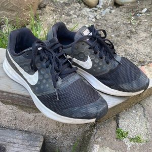 Nike Downshifter 7